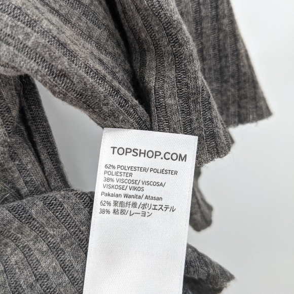 NWT TOPSHOP Ribbed Crop Top - Picture 3 of 5